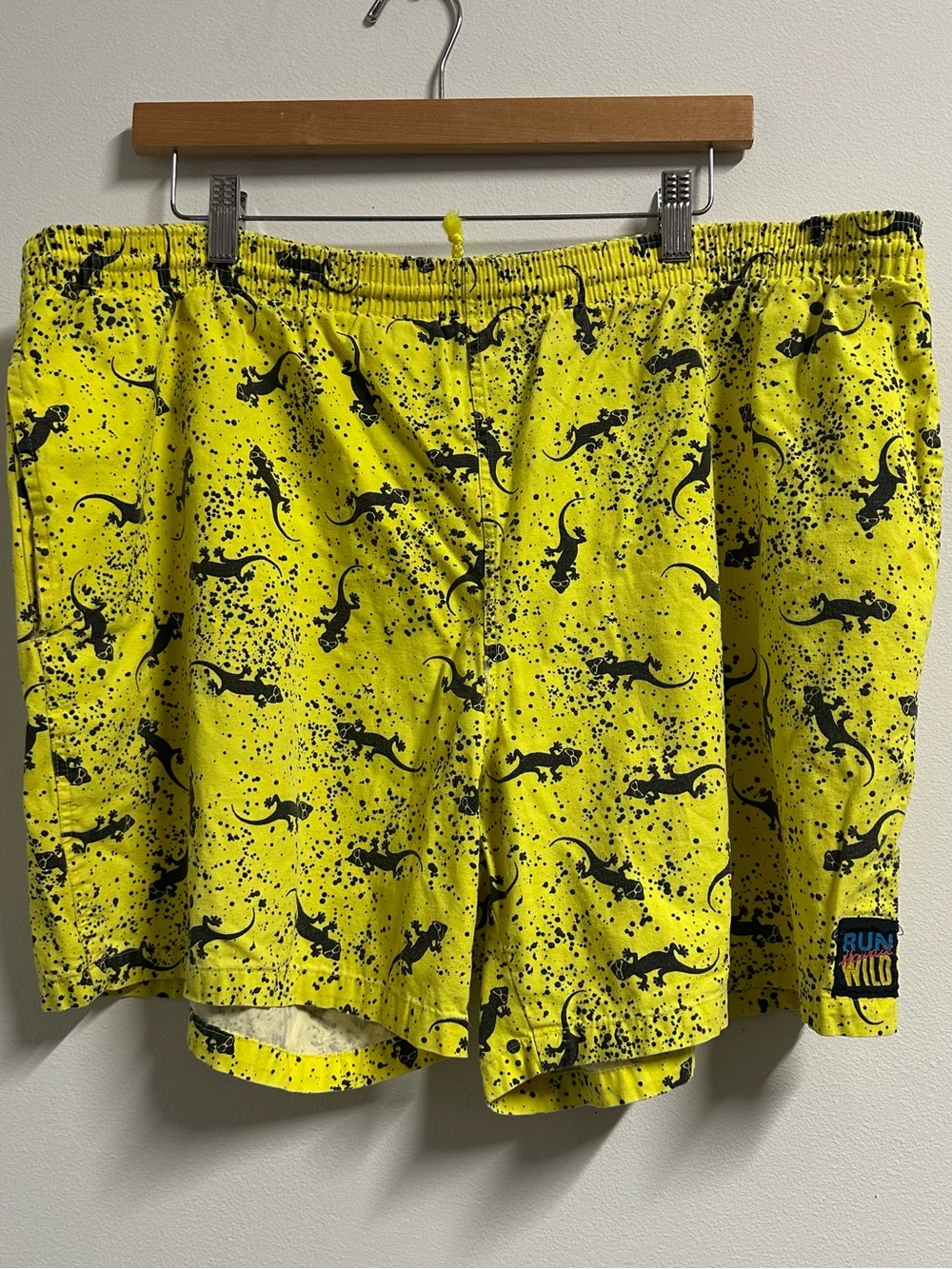 Vintage Gecko Hawaii Men's Gecko Print Neon Yellow Surf XL